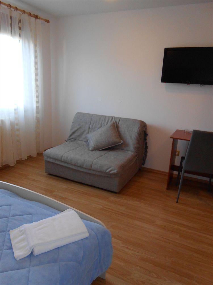 רוביני Villa Kristina מראה חיצוני תמונה