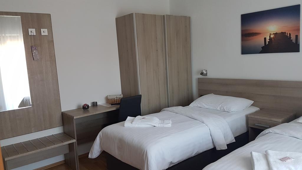 רוביני Villa Kristina מראה חיצוני תמונה