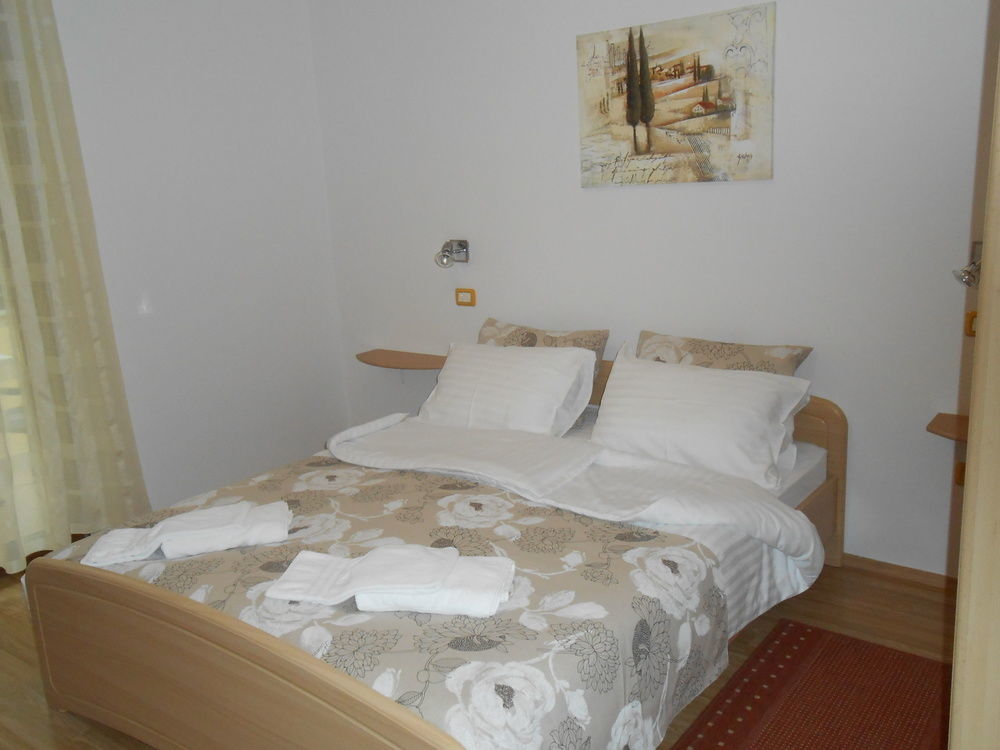 רוביני Villa Kristina מראה חיצוני תמונה