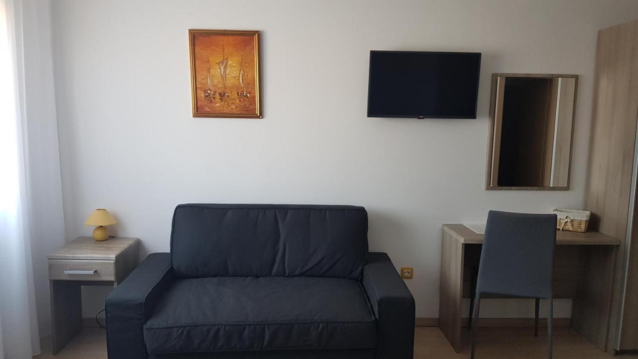 רוביני Villa Kristina מראה חיצוני תמונה